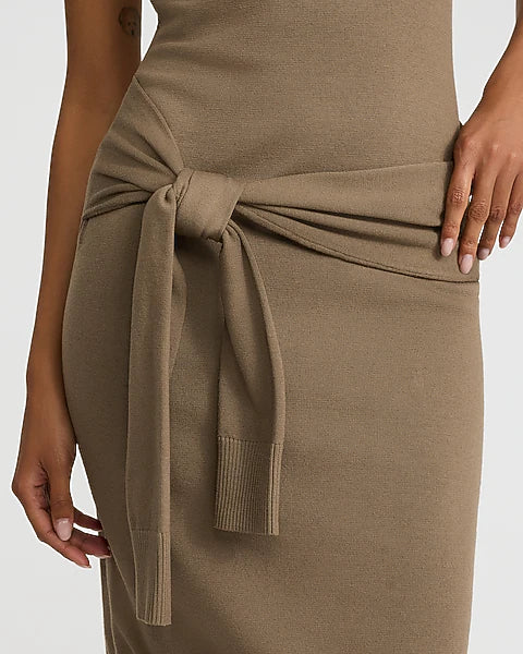 Crew Neck Short Sleeve Belted Midi Sweater Dress